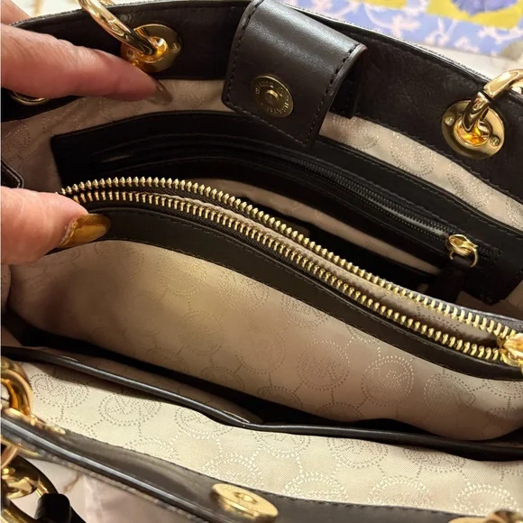 Michael Kors Brown Tote with Gold Hardware - Picture 7 of 8